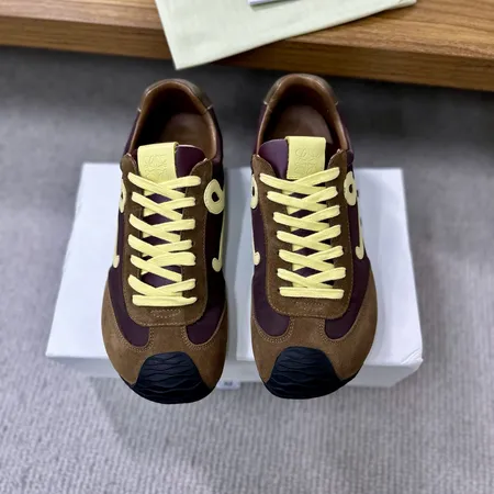 ロエベ スニーカー