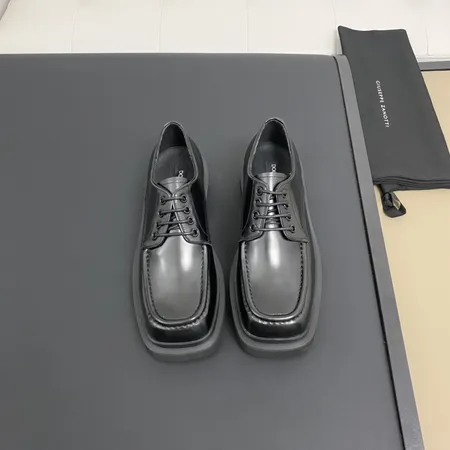 ドルチェ＆ガッバーナ ビジネスシューズ