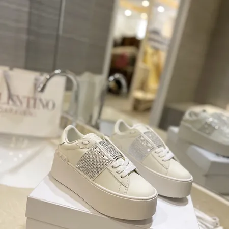 ヴァレンティノ カジュアルシューズ