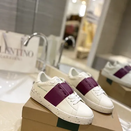 ヴァレンティノ カジュアルシューズ