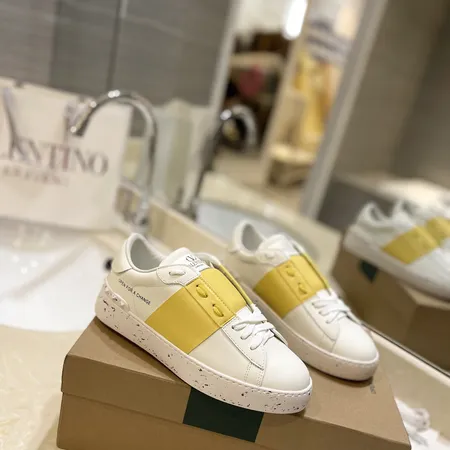 ヴァレンティノ カジュアルシューズ