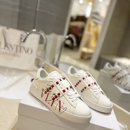 ヴァレンティノ カジュアルシューズ