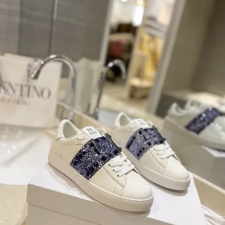 ヴァレンティノ カジュアルシューズ