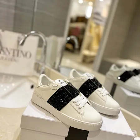 ヴァレンティノ カジュアルシューズ