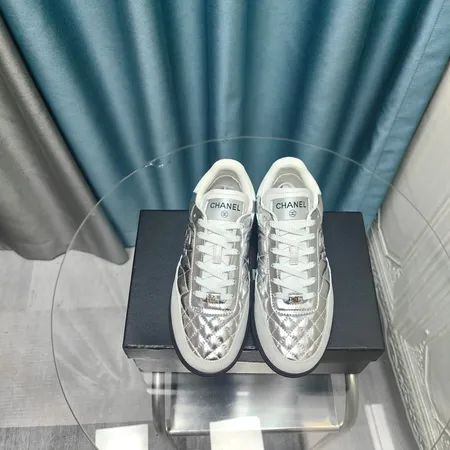 シャネル カジュアルシューズ