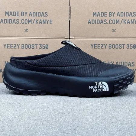 ノースフェイス カジュアルシューズ