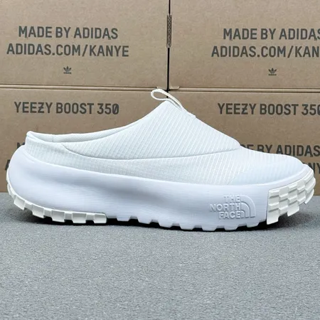 ノースフェイス カジュアルシューズ