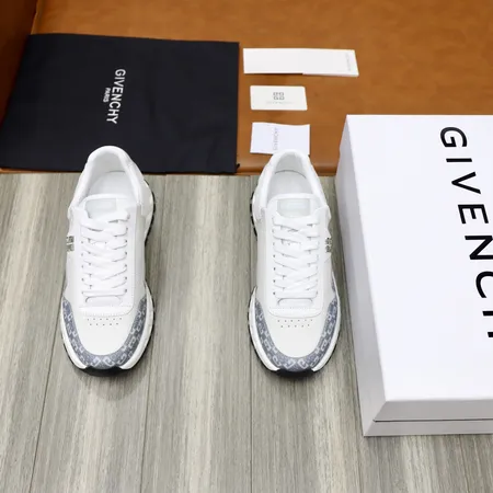 ジバンシィ スニーカー