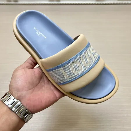 ルイヴィトン スリッパ
