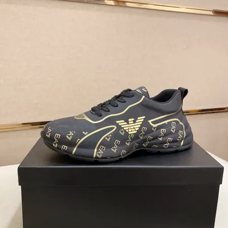 アルマーニ スニーカー