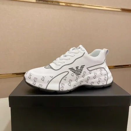 アルマーニ スニーカー