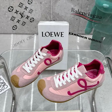 ロエベ スニーカー