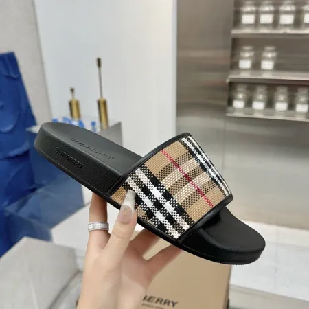 バーバリー ス スリッパ