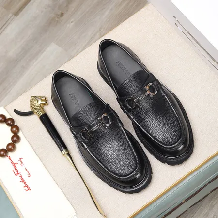 フェラガモ ビジネスシューズ