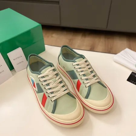 ボッテガ ヴェネタ カジュアルシューズ