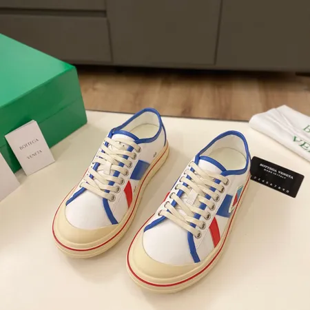 ボッテガ ヴェネタ カジュアルシューズ