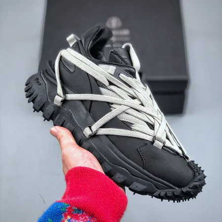 モンクレール スニーカー