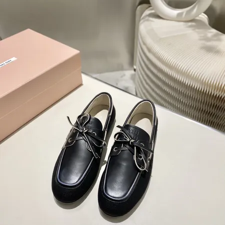 ミュウミュウ ビジネスシューズ