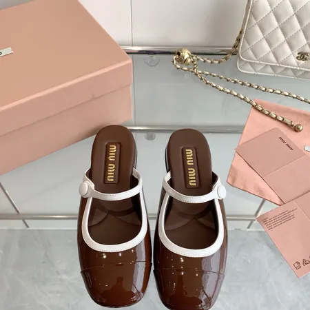 ミュウミュウ スリッパ