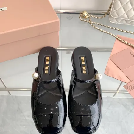 ミュウミュウ スリッパ