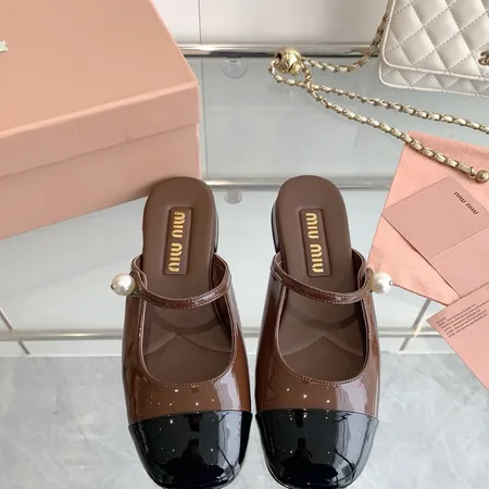 ミュウミュウ スリッパ