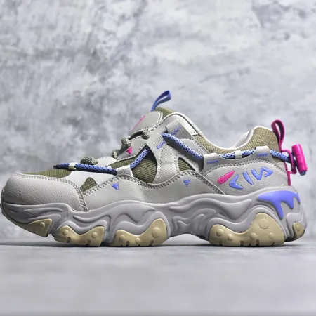 フィラ スニーカー