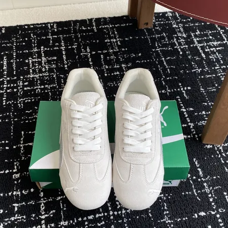 プーマ カジュアルシューズ