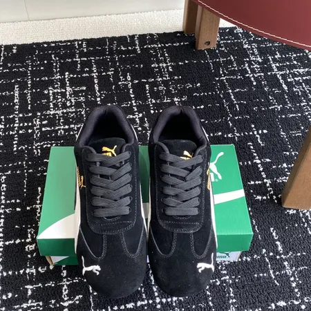 プーマ カジュアルシューズ