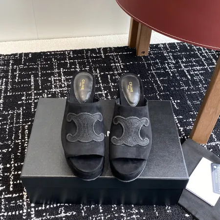 セリーヌ サンダル