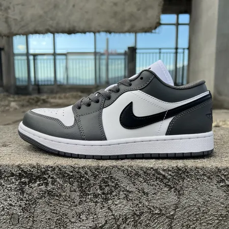 エアジョーダン スニーカー