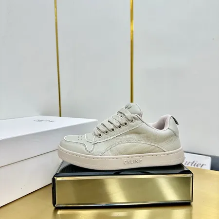 セリーヌ カジュアルシューズ