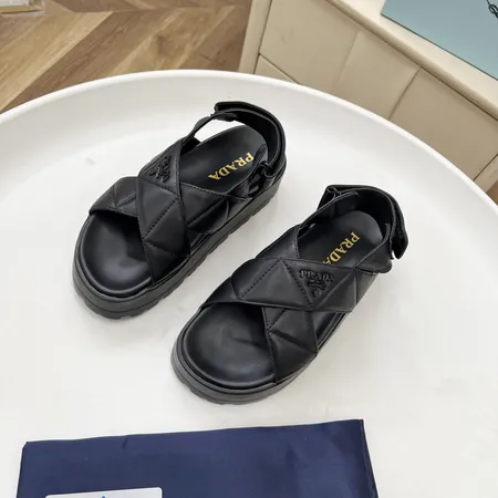 プラダ サンダル