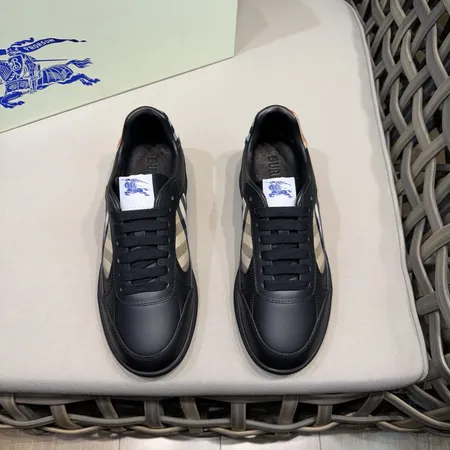 バーバリー ス カジュアルシューズ