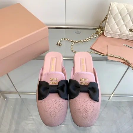 ミュウミュウ スリッパ