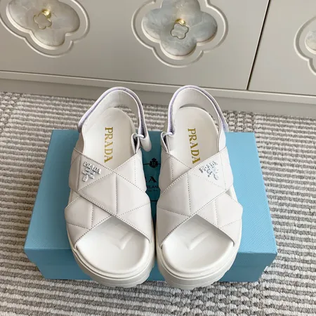 プラダ サンダル