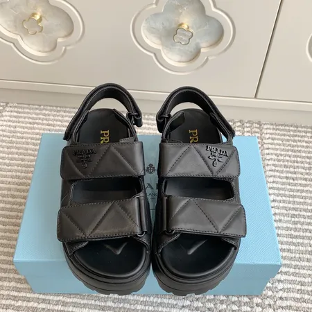 プラダ サンダル