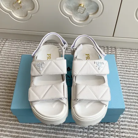 プラダ サンダル