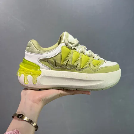 フィラ スニーカー