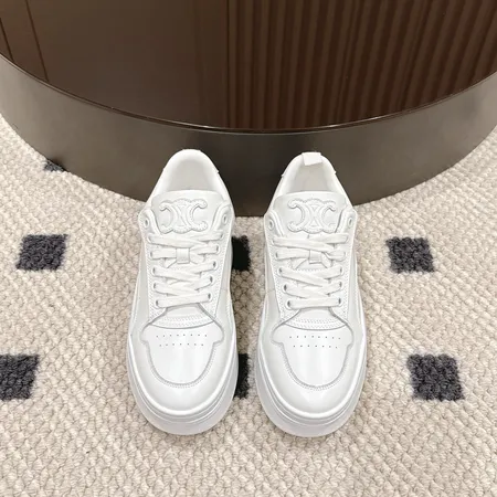 セリーヌ カジュアルシューズ