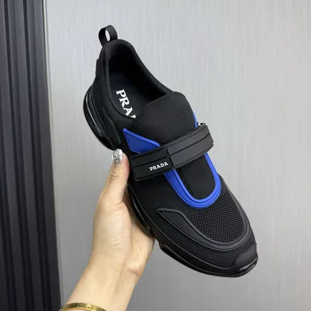 プラダ カジュアルシューズ