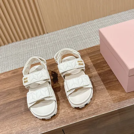 ミュウミュウ サンダル