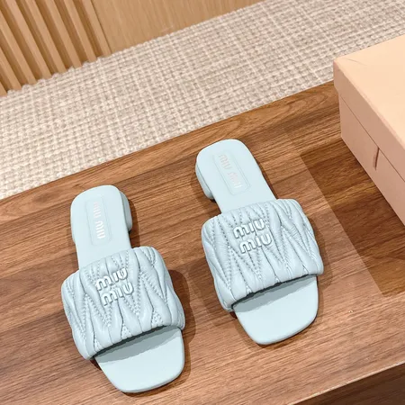 ミュウミュウ スリッパ