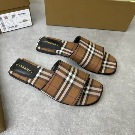 バーバリー ス スリッパ