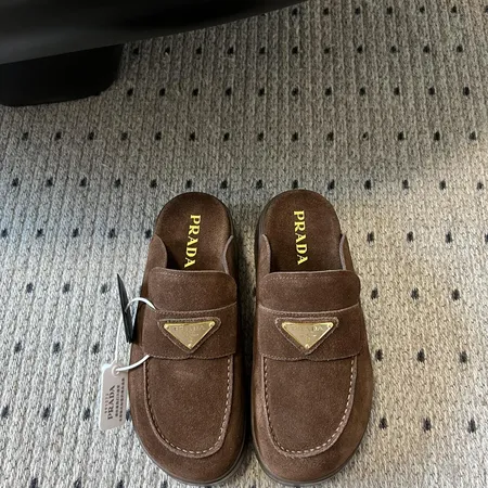 プラダ スリッパ