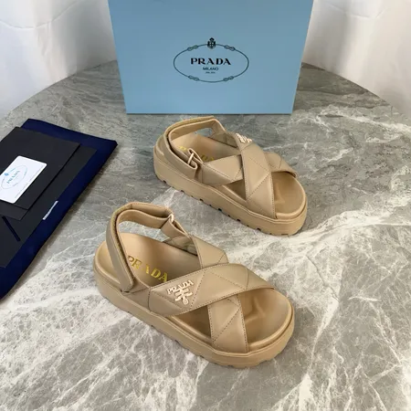 プラダ サンダル