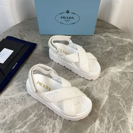 プラダ サンダル