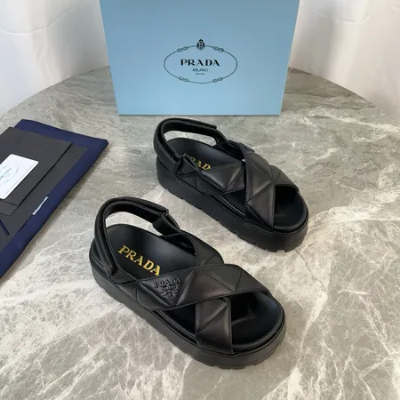 プラダ サンダル