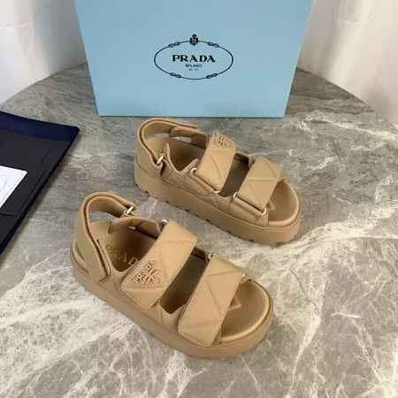 プラダ サンダル