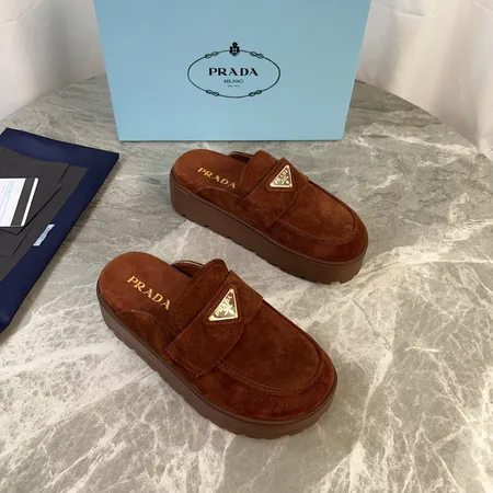 プラダ スリッパ