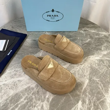 プラダ スリッパ